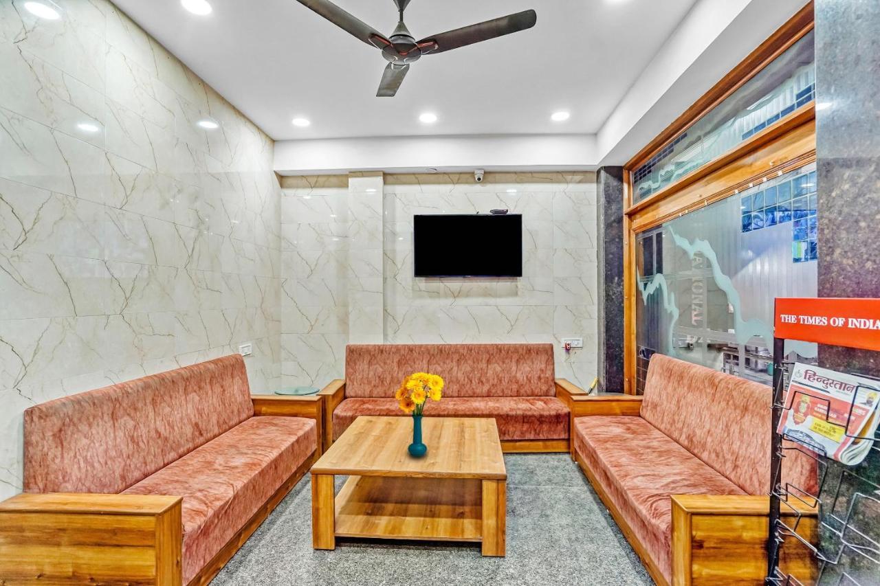 Oyo 88326 Hotel Cloud 9 New Delhi Exterior photo